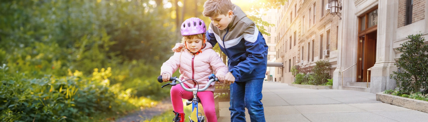 Kinder beim Fahrradfahren