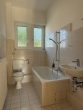Badezimmer - *Ab sofort* Renovierte Zwei-Zimmer-Wohnung mit Balkon in zentraler Lage