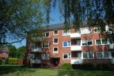 Wiesenhof 28 (1) - Großzügige Drei-Zimmer-Wohnung mit Balkon im Wiesenhof zu vermieten!