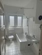 Bad - Zwei-Zimmer-Wohnung in zentraler Lage!