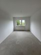 Kinderzimmer - Nur mit Wohnberechtigungsschein! Großzügige Drei-Zimmer-Wohnung mit Balkon zu vermieten!