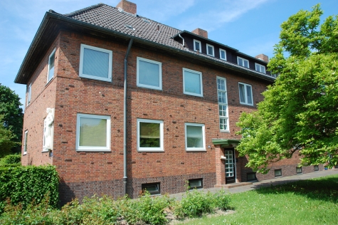 Renovierte Drei-Zimmer-Wohnung auf Siebethsburg!, tom-Brok-Straße 69, 26386 Wilhelmshaven, Etagenwohnung